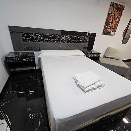 Apartamentos Benidorm Black Zewnętrze zdjęcie