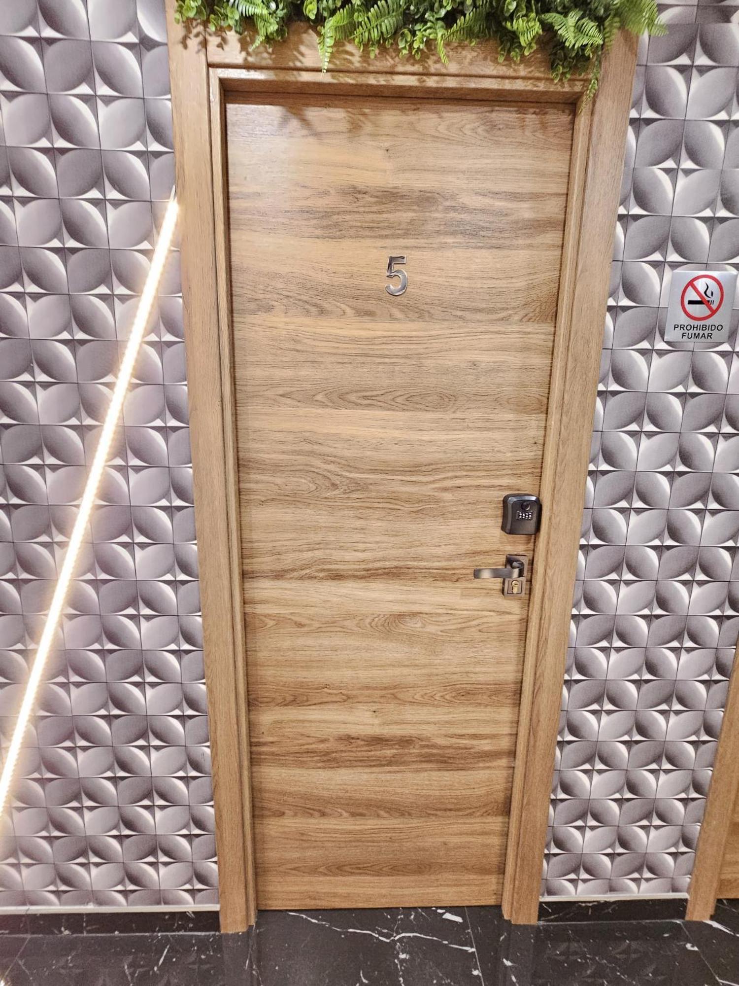 Apartamentos Benidorm Black Zewnętrze zdjęcie